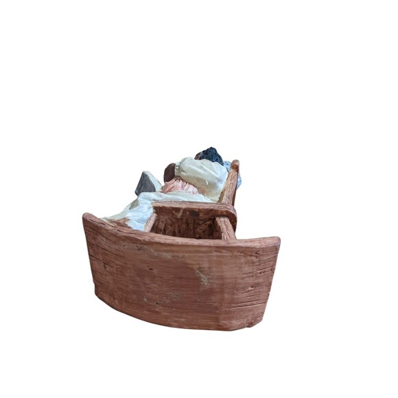 Vintage 1994 Grandma and Girl Rocking Resin Figurine - Picture 6 of 6